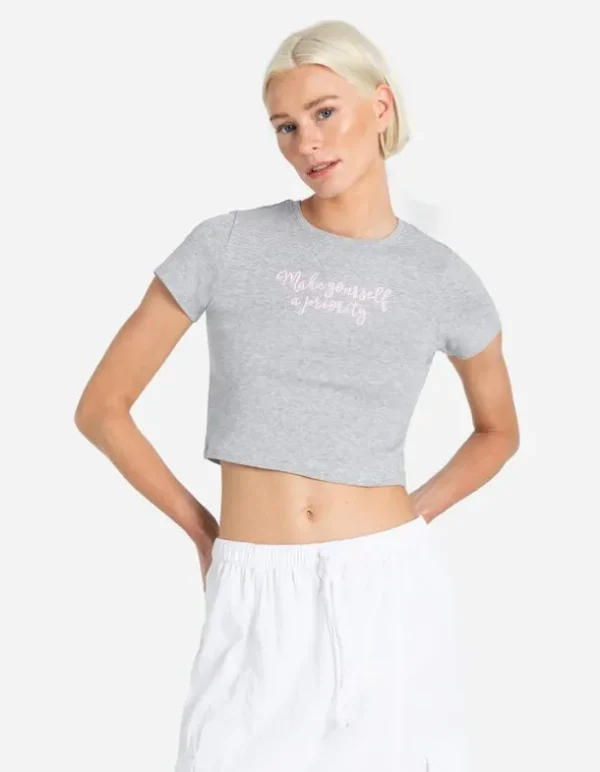 Cropped Shirt - Stickereien