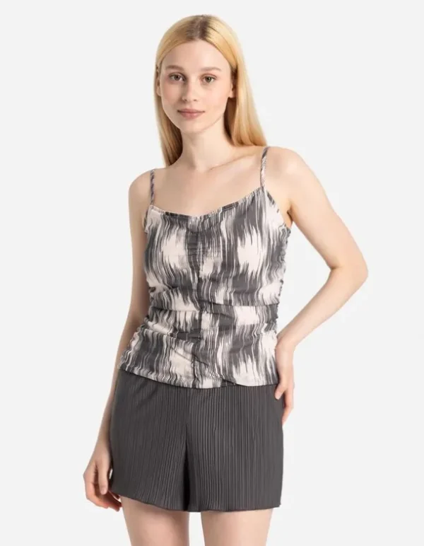 Cropped Top - Slim Fit
