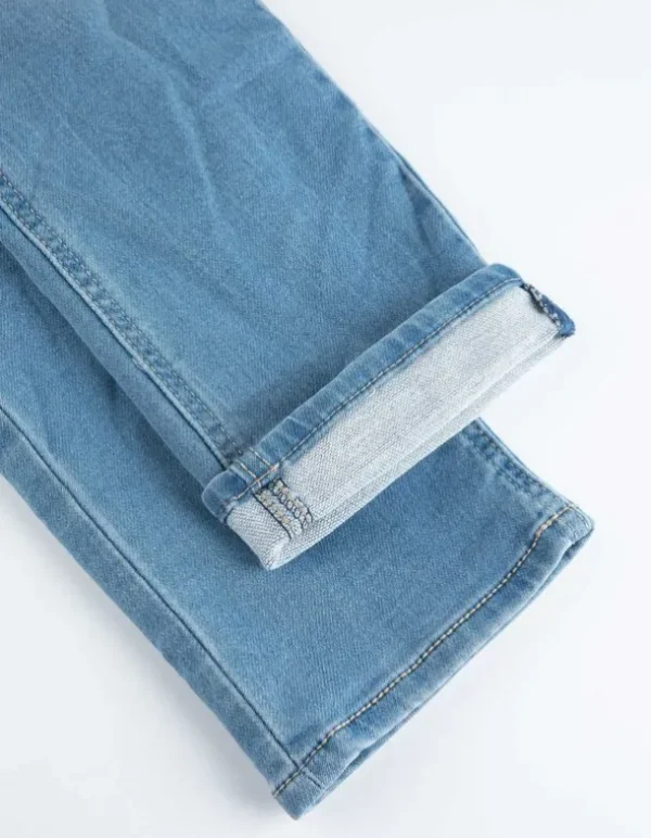 Jeans - Wascheffekte - hellblau
