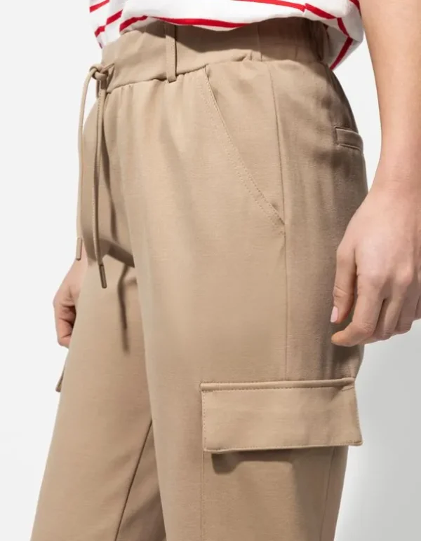 Jogpants - Aufgesetze Taschen - beige