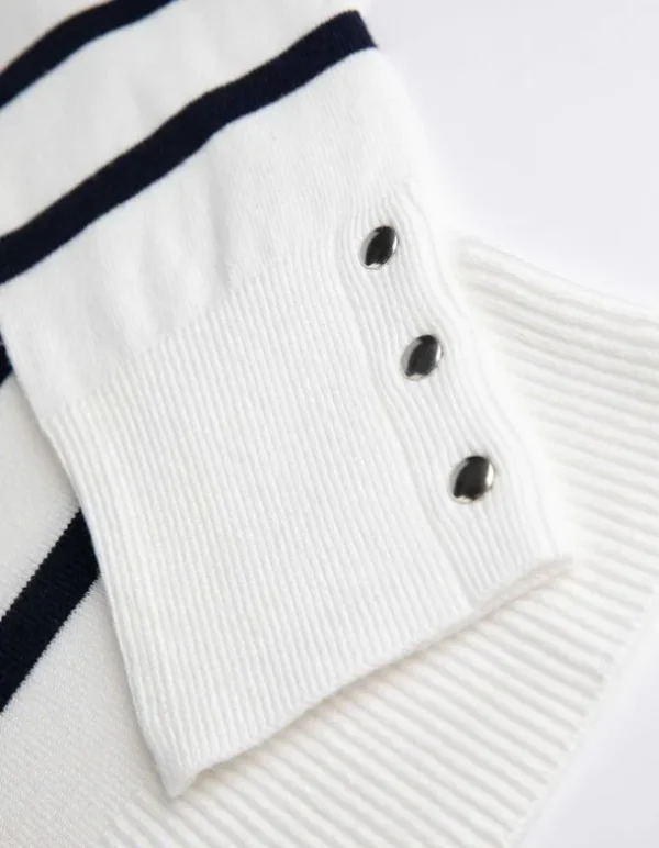Pullover - Zierknöpfe - weiß