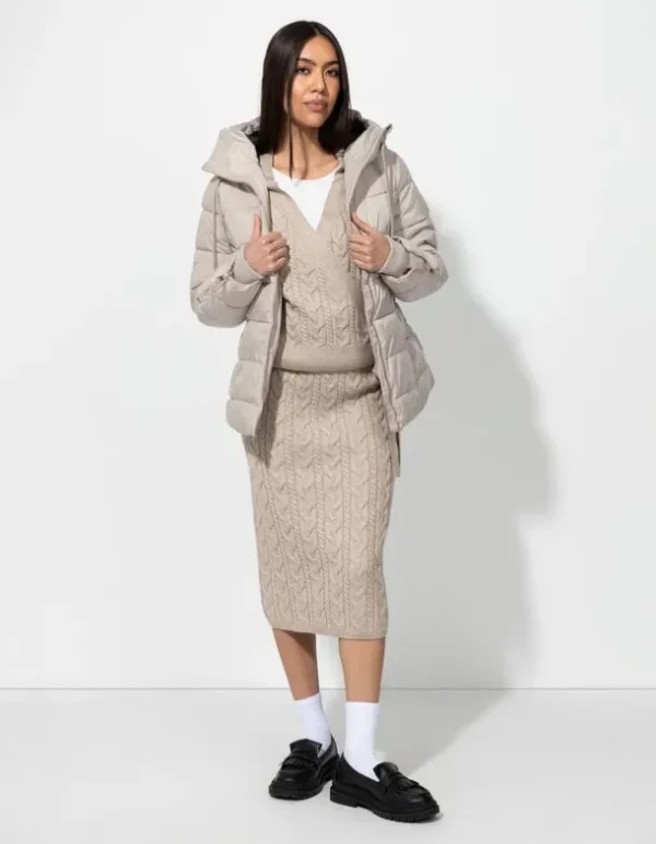Steppjacke - Tunnelzug am Saum - beige