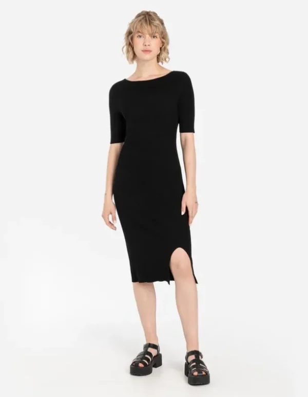 Strickkleid - U-Ausschnitt - schwarz