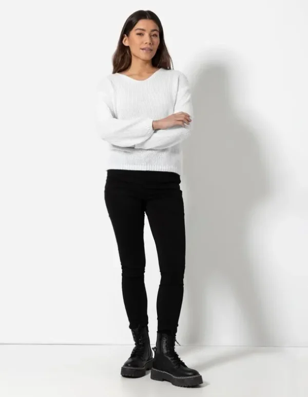 Strickpullover - V-Ausschnitt - weiß