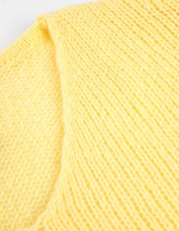 Strickpullover - V-Ausschnitt - gelb