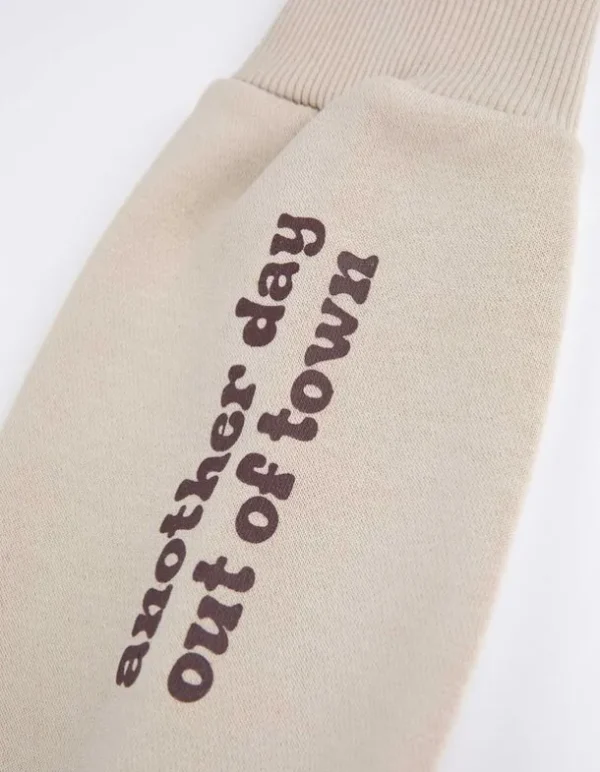 Sweatjacke - Rückenprint - beige