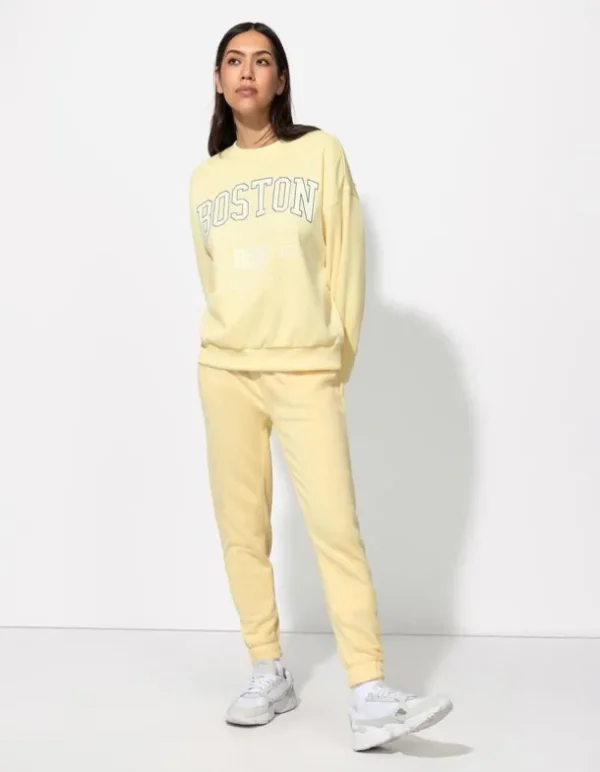 Sweatshirt - Schriftzug - hellgelb