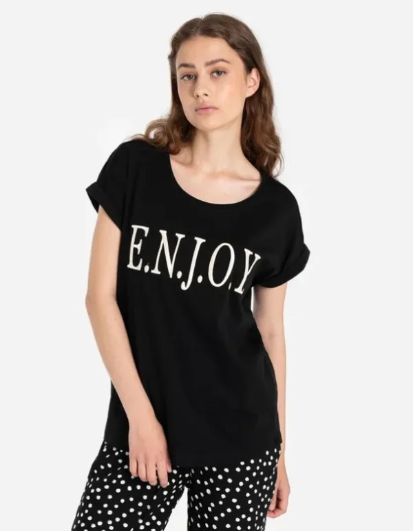 T-Shirt - Stickereien