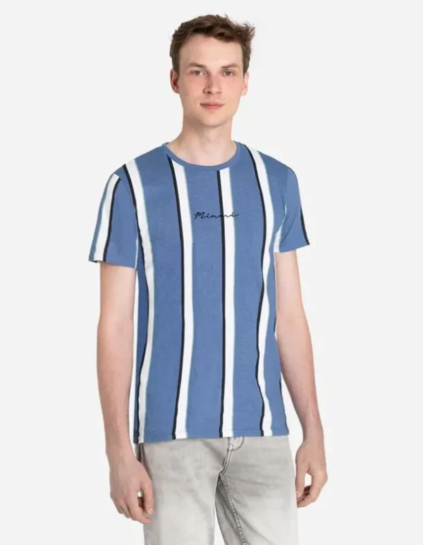 T-Shirt - Stickereien