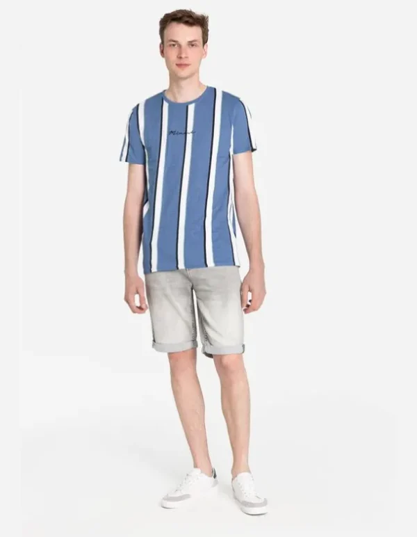 T-Shirt - Stickereien