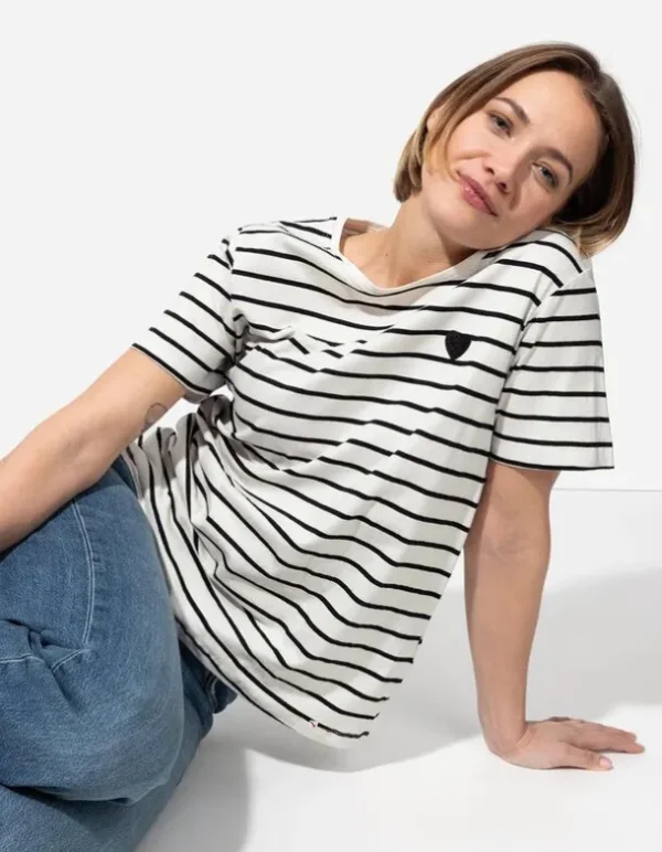 T-Shirt - Stickereien - schwarz
